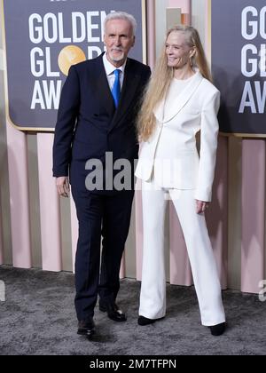 Los Angeles, USA. 10. Januar 2023. James Cameron und Suzy Amis Cameron nehmen an den jährlichen Golden Globe Awards 80. Teil, die am 10. Januar 2023 im Beverly Hilton in Los Angeles, Kalifornien, USA (Foto: Sthanlee B. Mirador/Sipa USA). Guthaben: SIPA USA/Alamy Live News Stockfoto