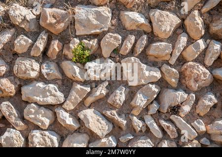 Baubeispiel, Opus spicatum, Mauerwerk, römische und mittelalterliche Zeiten, Schloss Ulldecona, Katalonien, Spanien Stockfoto