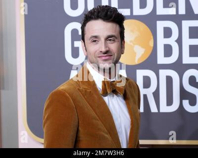 Los Angeles, USA. 10. Januar 2023. Justin Hurwitz wird am 10. Januar 2023 bei den jährlichen Golden Globe Awards 80. im Beverly Hilton in Los Angeles, Kalifornien, USA (Foto von Sthanlee B. Mirador/Sipa USA). Gutschrift: SIPA USA/Alamy Live News Stockfoto