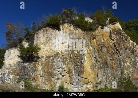 Kaolin-Steinbruch Izumiyama in Arita, Kyushu Island. Der erste Standort, der in Japan für Kaolin entdeckt wurde, den Rohstoff für die Herstellung von Porzellanerde. Stockfoto