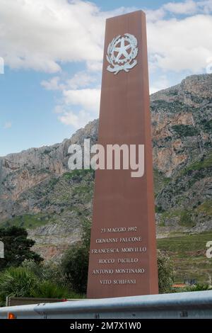 Palermo, Italien - 09. Januar 2023 - Denkmal zum Gedenken an Richter Giovanni Falcone am Ort des Capaci-Massakers 1992 Stockfoto