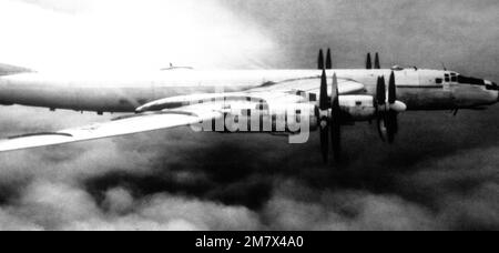 Ein Blick auf einen sowjetischen TU-95 Bear, Einen Langstreckenbomber. Land: Unbekannt Stockfoto