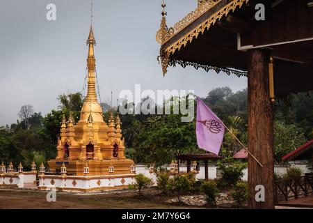 Yard of Wat Tan Chet Ton, Tempel in Pai, Nordthailand. Stockfoto