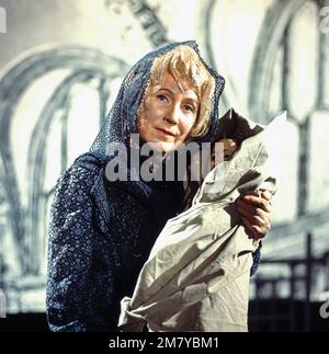 Die Reise um die Erde, Fernsehfilm nach dem Roman von Jules Verne, Deutschland 1964, Regie: Hans Dieter Schwarze, Darsteller: Blandine Ebinger Stockfoto