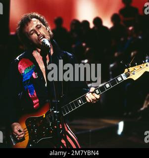 Rockpop, Konzert- und Live-Musik-Sendereihe, Deutschland 1977 - 1982, Sendung vom 22. Juli 1978, live auf der Bühne: The Pirates, englische Rock 'n' Roll Band mit Sänger und Bassgitarrist Johnny Spence. Stockfoto