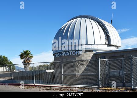 MISSION VIEJO, KALIFORNIEN - 8. JANUAR 2023: Observatorium auf dem Campus des Saddleback College. Stockfoto
