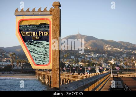 Ventura, Kalifornien, USA - 26 2012. Juni: Schild am Ventura Pier Stockfoto