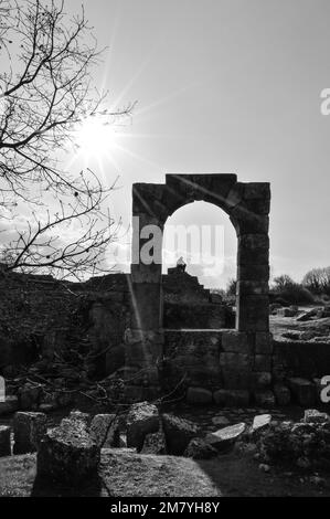 Carsulae (Italien) - eine archäologische römische Stätte in der Region Umbrien, Mittelitalien, neben San Gemini, einer kleinen mittelalterlichen Stadt in der Provinz Terni Stockfoto