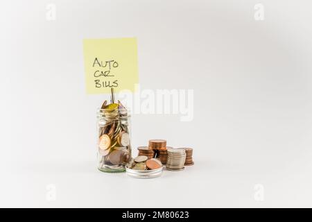 PKW SUV Einsparungen Budget Budget JAR Konzept isoliert auf weißem Hintergrund Stockfoto