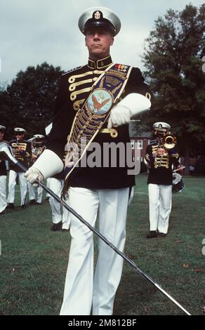 Die US Navy Band tritt während der Zeremonie für das kürzlich gegründete US Naval Space Command auf. Basis: Dahlgren Staat: Virginia (VA) Land: Vereinigte Staaten von Amerika (USA) Stockfoto