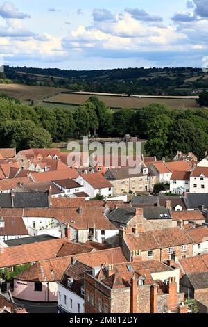 Blick auf Wells, Somerset vom Gipfel des St. Cuthberts Kirchenturm Stockfoto