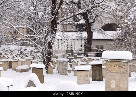 Krakauer Synagoge - Remuh Synagoge und Friedhof, im Winter Schnee, das jüdische Viertel, Krakau Polen Europa Stockfoto