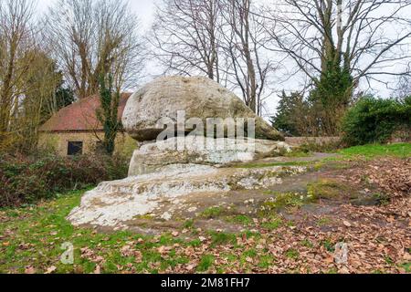 Der Steinbruch, eine große Sandsteinfelsformation, Chiddingstone Village, kent, großbritannien Stockfoto