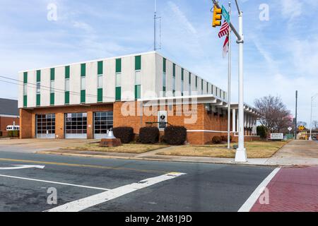 BURLINGTON, NC, USA-2. JANUAR 2023: Gebäude im Hauptquartier der Feuerwehr der Stadt. Stockfoto