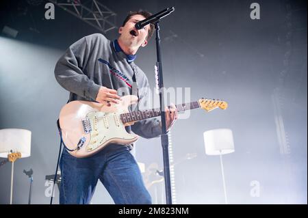 Manchester, Großbritannien. 11. Januar 2023. Dylan Minnette, Braeden Lemasters und Cole Preston von der Band Wallows treten in der Manchester Academy auf. 2023-01-11. Kredit: Gary Mather/Alamy Live News Stockfoto