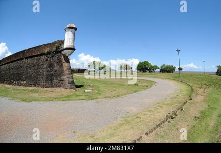 Macapá,Amapá,Brasilien,14. November 2021. Radweg in der Nähe der Festung São José do Amapá und neben dem Amazonas im Norden Stockfoto