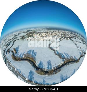 Winterliche Landschaft rund um die Bird's Island im nordwestlichen Teil des Altmühl-Sees in Mittelfrankreich Stockfoto