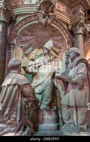 Grab von Saint Remi, CHOR DER BASILIKA SAINT REMI, Reims, MARNE, GRAND EST REGION, Frankreich Stockfoto