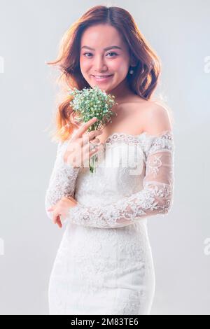 Glückliche und süße Braut und Bräutigam Stockfoto