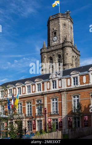 RATHAUS UND BELFRY, BOULOGNE SUR MER, (62) PAS-DE-CALAIS, FRANKREICH Stockfoto