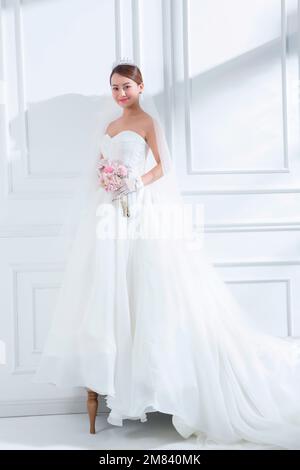 Glückliche und süße Braut und Bräutigam Stockfoto