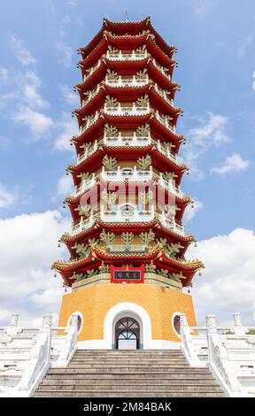 Das CI en Pagoda befindet sich am Ufer des Sonne-Mond-Sees und wurde zum Gedenken an Chiang Kai-sheks Mutter erbaut und ist ein wichtiges Wahrzeichen in Taiwan Stockfoto