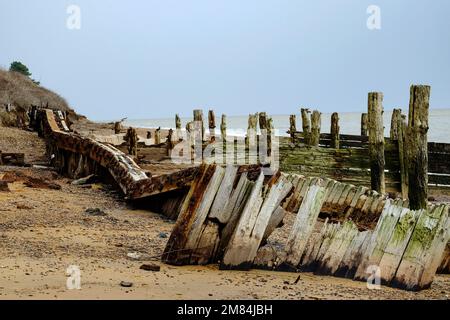 Auswirkungen der Küstenerosion Bawdsey Fähre Suffolk England Stockfoto