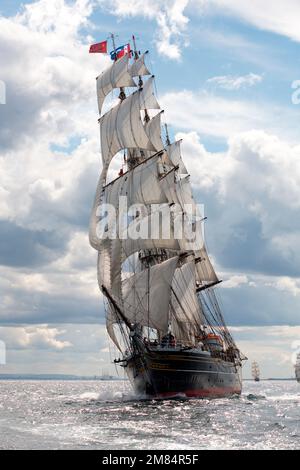 Niederländisches Großsegler Stad Amsterdam, Rennbeginn Hartlepool, 2010 Stockfoto