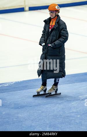 DANZIG – Polen, 12/01/2022, Suzanne Schulting während des Trainings vor der europäischen Schnellskating-Meisterschaft. ANP RONALD HOOGENDOORN niederlande Out - belgien Out Credit: ANP/Alamy Live News Stockfoto