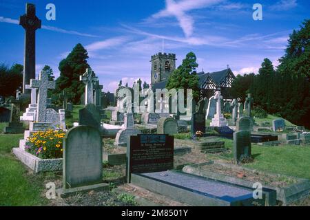 Friedhof der St. Oswalds Kirche 1978, Lower Peover, Cheshire Stockfoto