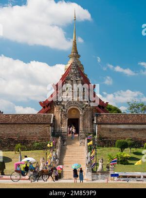 Lampang, Thailand. 22. November 2022. Wat Phra, Der Lampang Luang Tempel. Buddhistischer Tempel im Lanna-Stil. Touristenziel Nord Stockfoto