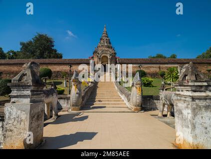 Wat Phra, Der Lampang Luang Tempel. Buddhistischer Tempel im Lanna-Stil. Touristenziel Nord Stockfoto