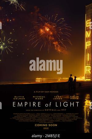 EMPIRE OF LIGHT (2022) OLIVIA COLMAN SAM MENDES (DIR) SUCHSCHEINWERFER BILDER/MOVIESTORE SAMMLUNG Stockfoto