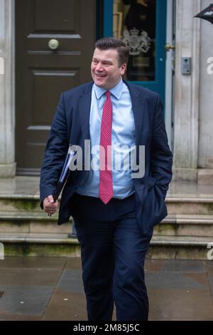 London, England, Großbritannien. 12. Januar 2023. James HEAPPEY, Minister der Streitkräfte, wird beim Verlassen des Kabinetts gesehen. (Kreditbild: © Tayfun Salci/ZUMA Press Wire) NUR REDAKTIONELLE VERWENDUNG! Nicht für den kommerziellen GEBRAUCH! Stockfoto