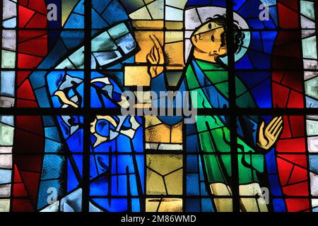 Jeanne d'Arc. Buntglasfenster. Abbatiale Saint-Pierre Notre-Dame-des-Ardents. Lagny-sur-Marne. Seine-et-Marne. Frankreich. Europa. Stockfoto