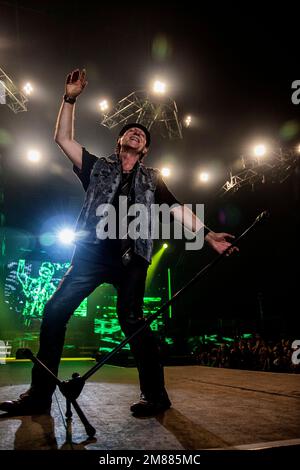 Klaus Meine, Sänger und Gründer der deutschen Rockband-Skorpione, lebt auf der Bühne. Lissabon, 2011 Stockfoto