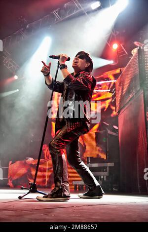 Klaus Meine, Sänger und Gründer der deutschen Rockband-Skorpione, lebt auf der Bühne. Lissabon, 2011 Stockfoto