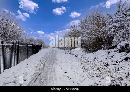 Malerische schneebedeckte Landschaft in einer Winterszene Stockfoto