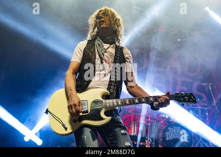 LONDON, ENGLAND: The Dead Daisies treten auf der Bühne des O2 Kentish Town Forum auf. Mit: David Lowy, wobei: London, Großbritannien, wenn: 06. Dezember 2022 Kredit: Neil Lupin/WENN Stockfoto