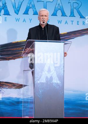 12. Januar 2023 - Hollywood, Kalifornien - James Cameron. James Cameron und Jon Landau Hand and Footprint in Cement Ceremony im TCL Chinese Theatre. (Kreditbild: © Billy Bennight/AdMedia via ZUMA Press Wire) NUR REDAKTIONELLE VERWENDUNG! Nicht für den kommerziellen GEBRAUCH! Stockfoto