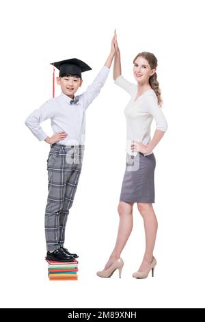 Graduiertenschüler und die Lehrer klatschen Hand Stockfoto