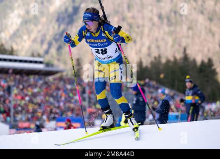 Ruhpolding, Deutschland. 12. Januar 2023. Biathlon: Weltmeisterschaft, individuell 15 km, Frauen. Anna Magnusson aus Schweden in Aktion. Kredit: Sven Hoppe/dpa/Alamy Live News Stockfoto