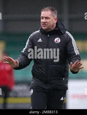 Horsham, Großbritannien. 13. Januar 2023. Scott Lindsey absolviert sein erstes Training als Manager von Crawley Town im Camping World Stadium in Horsham. Kredit: James Boardman/Alamy Live News Stockfoto