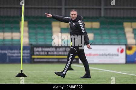 Horsham, Großbritannien. 13. Januar 2023. Scott Lindsey absolviert sein erstes Training als Manager von Crawley Town im Camping World Stadium in Horsham. Kredit: James Boardman/Alamy Live News Stockfoto