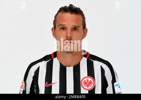 Frankfurt, Deutschland. 21. Juli 2016. ARCHIVFOTO: Alex MEIER wird am 17. Januar 2023 40, Alexander Alex Meier (Eintracht Frankfurt) Porträt, Porträt, freigestelltes Einzelbild, Einzelmotiv, Eintracht Frankfurt, Teamfoto, Teamfoto, Staffel 2016/2017, Fußball Bundesliga Staffel 2016/17, Teampräsentation, Teampräsentation, Fußball 1. Bundesliga Soccer, Liga1, saison1617. 07/21/2016 Â Guthaben: dpa/Alamy Live News Stockfoto