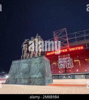 Manchester, Vereinigtes Königreich. 01.08.2023 , Manchester United , Old Trafford Stadium. United Trinity Statue, 8. Januar 2023. Stockfoto