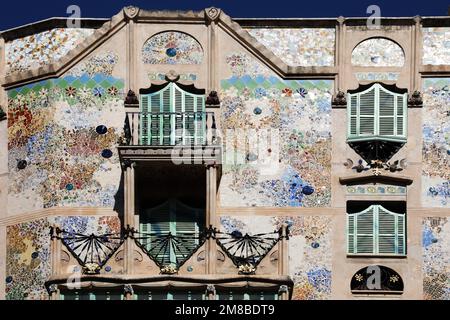 Details von Can Forteza Rey, modernistisches Gebäude in Palma de Mallorca Stockfoto