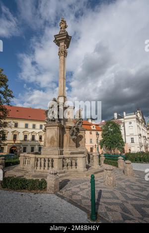 Marian-Pestsäule am Hradcany-Platz - Prag, Tschechische Republik Stockfoto