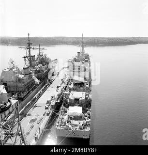Ein Heck-Blick auf den geführten Raketenkreuzer GETTYSBURG (CG 64). Das Schiff ist zu 60 Prozent fertig. Basis: Bath Bundesstaat: Maine (ME) Land: Vereinigte Staaten von Amerika (USA) Stockfoto
