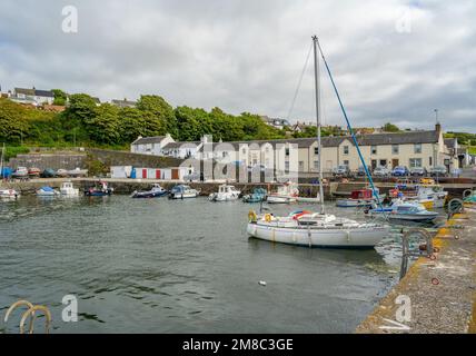 Boote im alten Fischereihafen Dunure Ayrshire Schottland Stockfoto